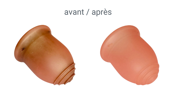 Comparaison d'une coupe menstruelle sale avec la même coupe menstruelle nettoyée avec du percarbonate de soude - Afriska.ch